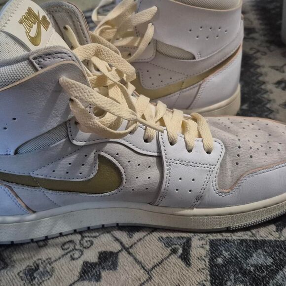 Japanese Jordan 1 high white and gold trainers